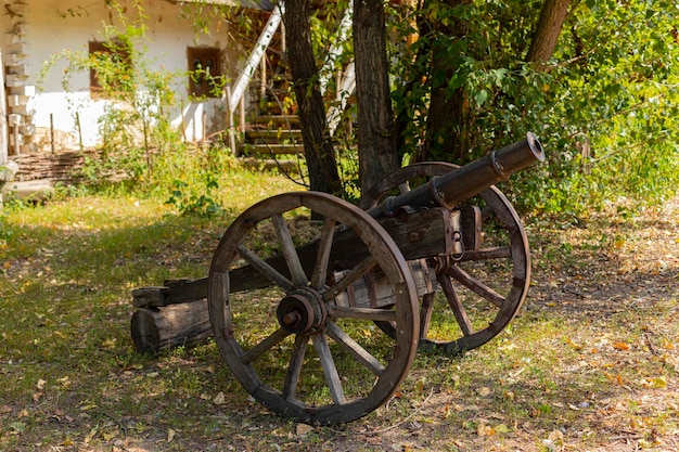 Alte Kanone. Waffen aus dem 18. Jahrhundert