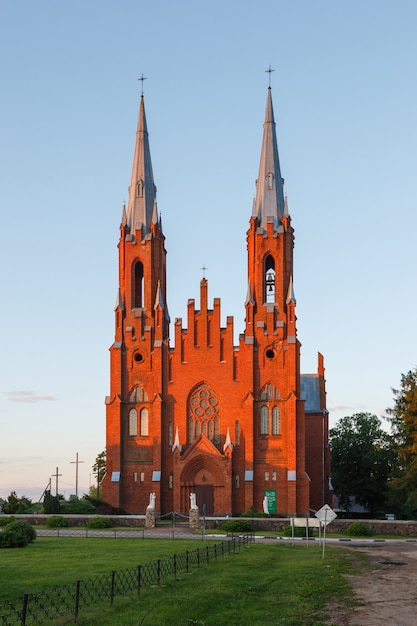 Alte katholische Kirche in Vidzy, Nationalpark Braslauer Seen, Weißrussland