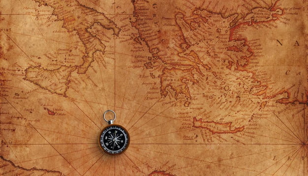 Alte Meereskarte des Mittelmeers mit kleinem Kompass