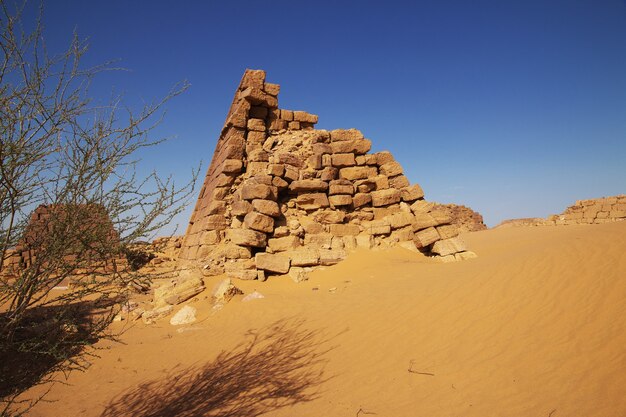 Alte Pyramiden von Meroe in der Wüste Sahara, Sudan