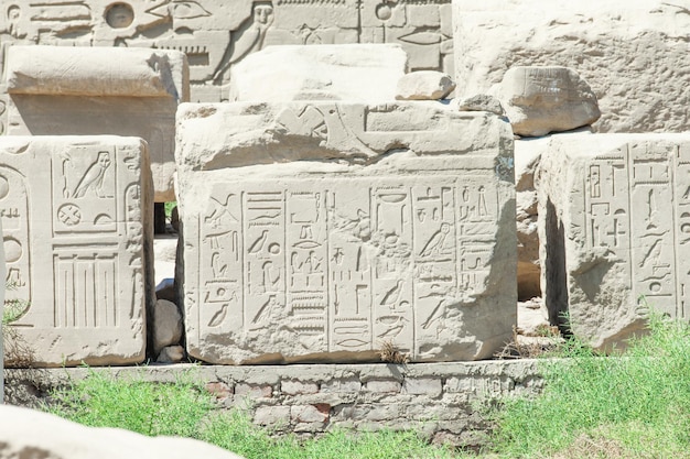 Alte Ruinen des Karnak-Tempels in Ägypten