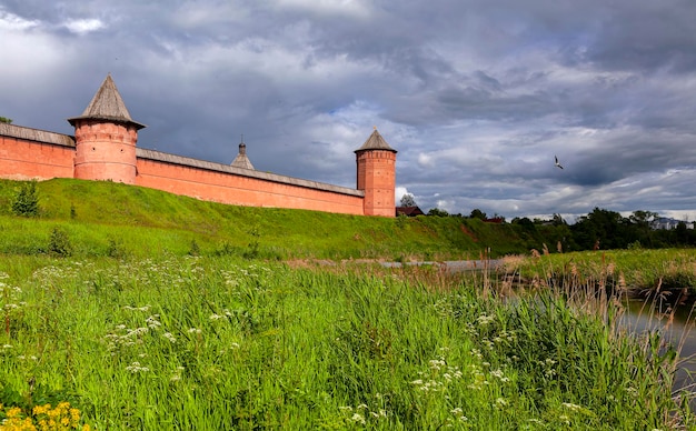 Alte Tempel und Klöster der Stadt Susdal Russland