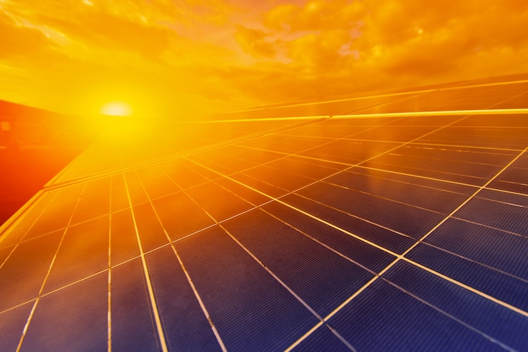Foto alternative energie um die energie der welt zu schonen (sonnenkollektoren im himmel)