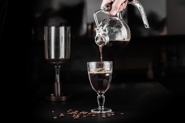 Alternative Methode zur Kaffeezubereitung absaugen