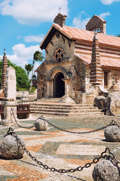 Altes Dorf Altos de Chavon - Kolonialstadt in der Dominikanischen Republik rekonstruiert. Casa de Campo, La Romana.