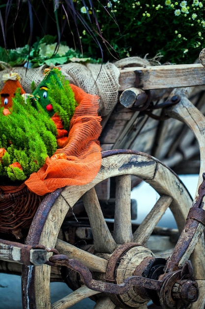 Altes hölzernes Pferdekarren-Wagen-Rad-Weinlese-Foto