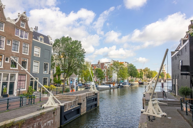 Altes Kanaltor in Amsterdam