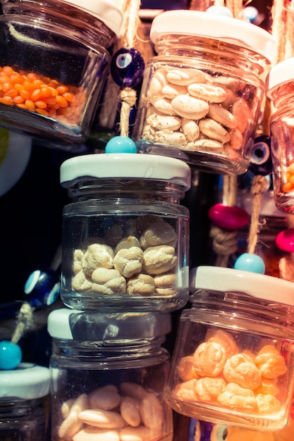 Alubias garbanzos guisantes y garbanzos en tarritos