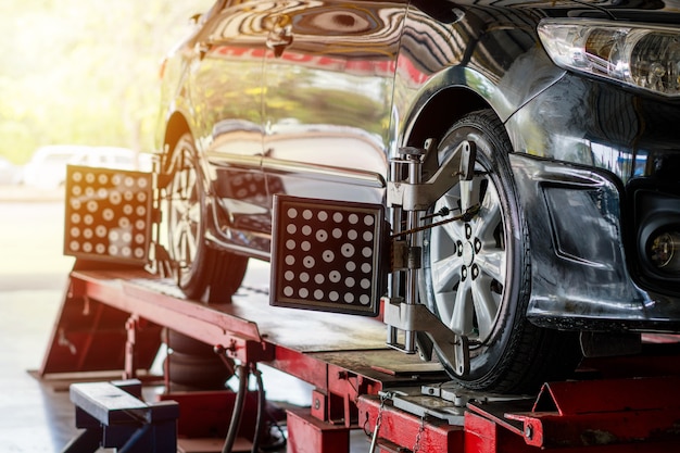 Foto alvo do equipamento de ajuste de ângulo de roda de carro fixo