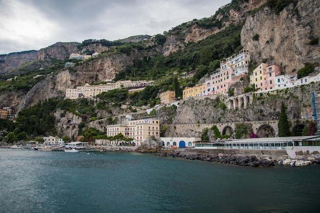 Amalfi Costiera, Blick auf den Hafen von Amalfi, Italien