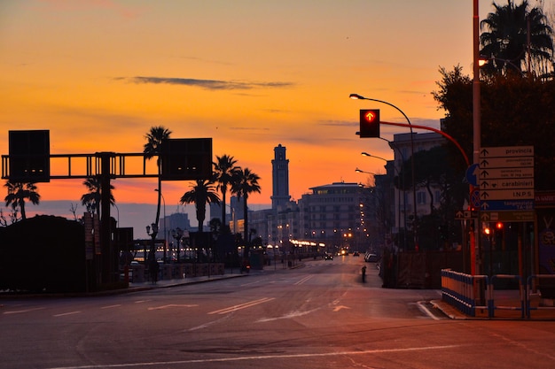 Amanecer Bari Italia