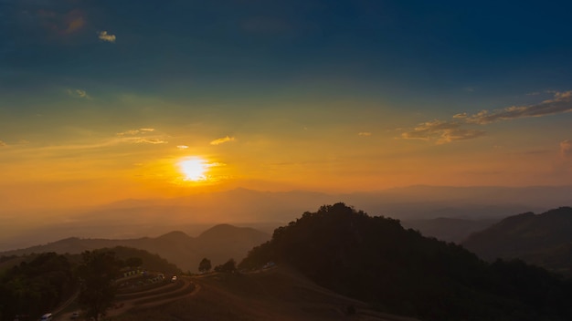 Amanecer en Doi Samer Dao