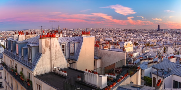 Amanecer en Paris, Francia