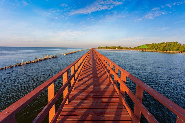 Amanhecer no reservatório de manasquan