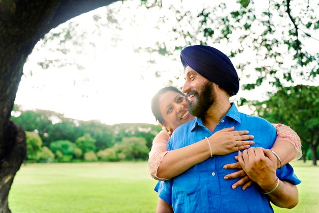 Amar a la pareja india senior