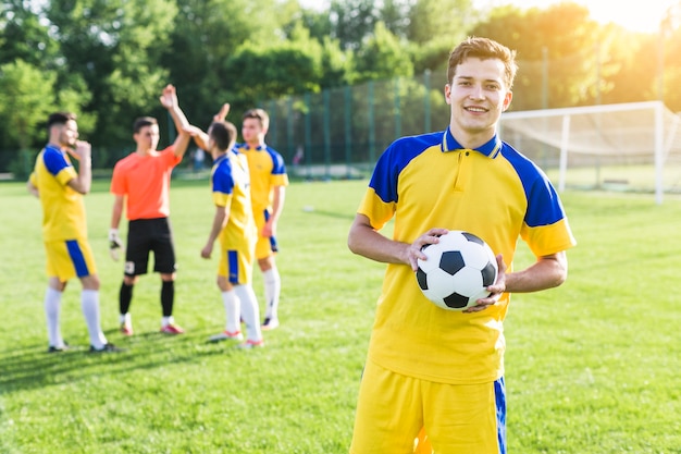 Foto amateur-fußball-konzept