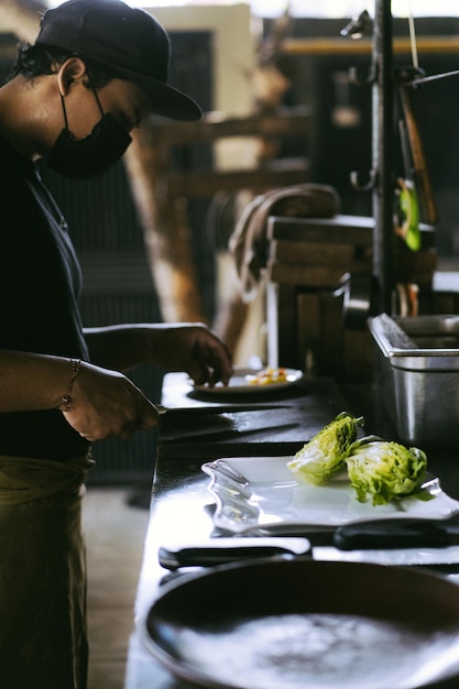 Foto ambiente en la cocina del café proceso