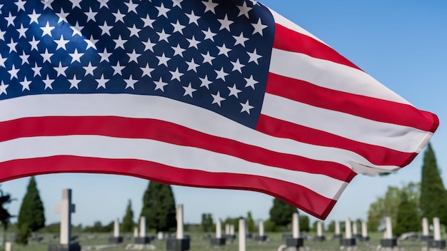 Amerikanische Flaggen auf Gräbern amerikanischer Veteranen am Memorial Day