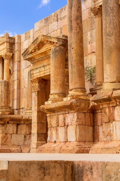 Amfiteatro Teatro del Sur en Jerash Jordania