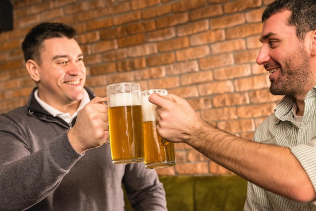 Amigos en el pub