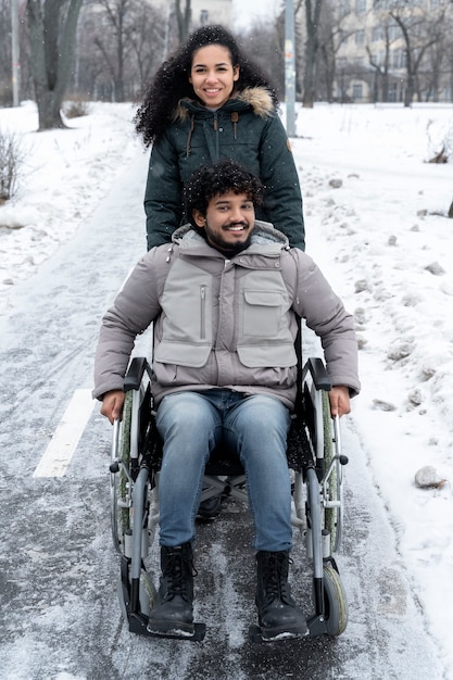 Foto amigos se divertindo juntos