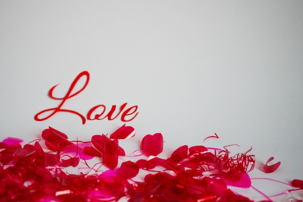 Amor en el día de San Valentín, rojo y corazón.