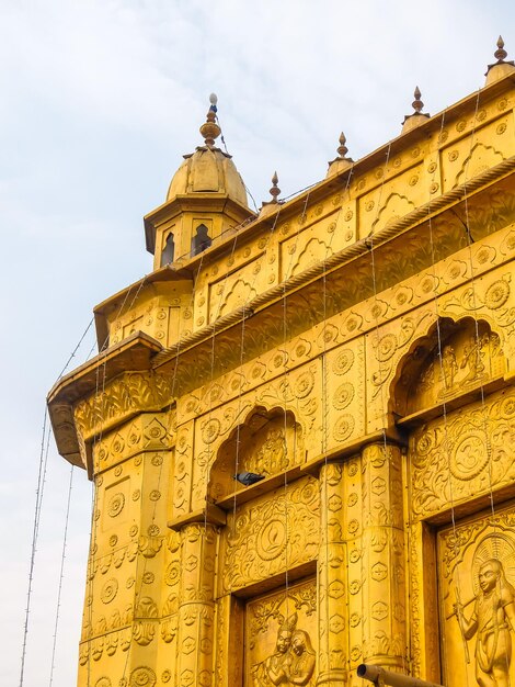 Amritsar, India Hermosa arquitectura de Shri Durgiana Mandir