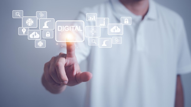 Análisis de big data y concepto de inteligencia empresarial con iconos de gráficos y gráficos en la interfaz de pantalla digital y gente de negocios en segundo plano