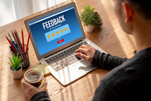 Análisis de comentarios y reseñas de clientes mediante software informático moderno para negocios corporativos