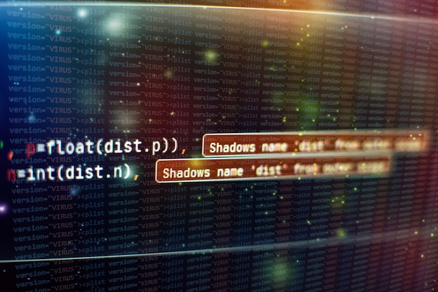 Análisis de logs del servidor. Primer plano de desarrollo de tecnologías de programación y codificación. Desarrollador que trabaja en códigos de sitios web en la oficina.
