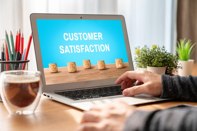 Análisis de la satisfacción y la evaluación de los clientes en la computadora de software de moda