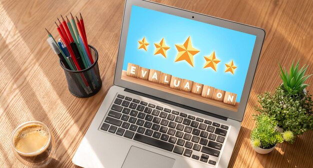 Análisis de la satisfacción y la evaluación de los clientes en la computadora de software de moda
