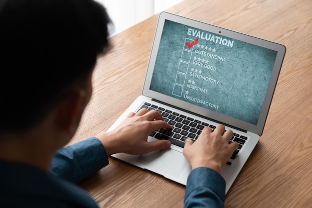 Análisis de la satisfacción y la evaluación de los clientes en la computadora de software de moda