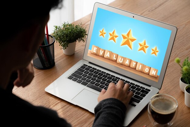 Análisis de la satisfacción y la evaluación de los clientes en la computadora de software de moda