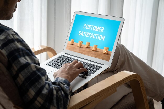 Análisis de la satisfacción y la evaluación de los clientes en la computadora de software de moda