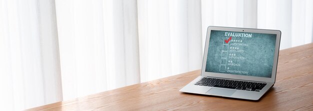 Análisis de la satisfacción y la evaluación de los clientes en la computadora de software de moda