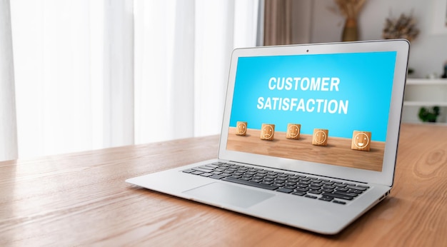 Análisis de la satisfacción y la evaluación de los clientes en la computadora de software de moda