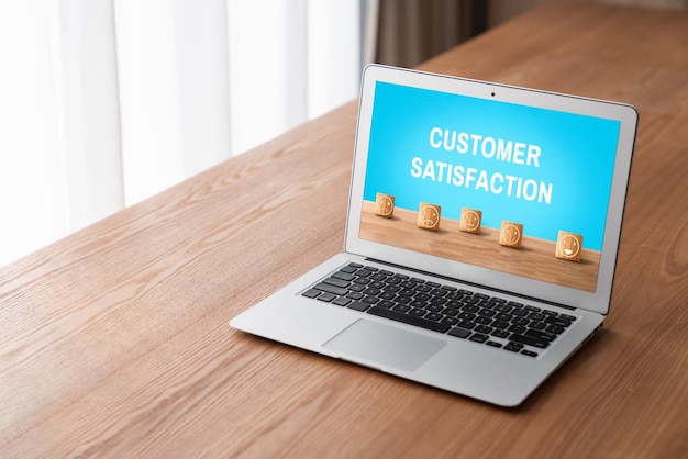Análisis de la satisfacción y la evaluación de los clientes en la computadora de software de moda