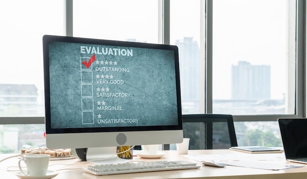 Análisis de la satisfacción y la evaluación de los clientes en la computadora de software modish para la planificación de la estrategia de marketing