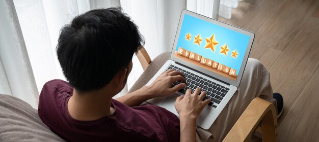 Análisis de la satisfacción y la evaluación de los clientes en la computadora de software modish para la planificación de la estrategia de marketing