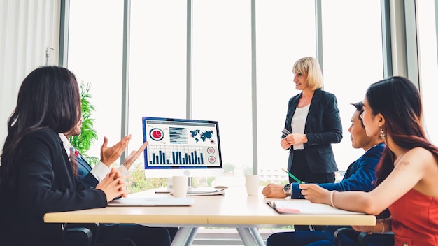 Análisis de tableros de datos comerciales mediante un ingenioso software informático