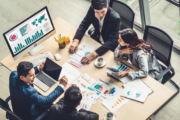 Análisis de tableros de datos comerciales mediante un ingenioso software informático