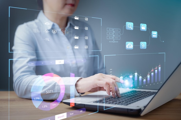 Analista de datos financieros que trabaja en el negocio Análisis y sistema de gestión de datos en el informe informático KPI y métricas conectadas a la base de datos Estrategia corporativa para operaciones financieras ventas marketing