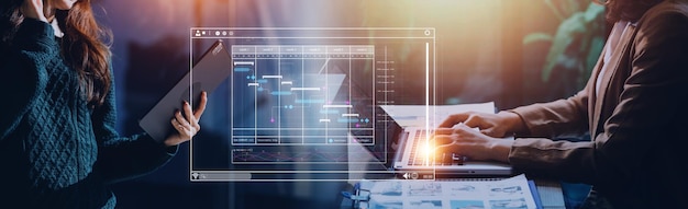 Analista trabalhando com computador em Business Analytics e Data Management System para fazer relatório com KPI e métricas conectadas ao banco de dados Estratégia corporativa para marketing de vendas de operações financeiras