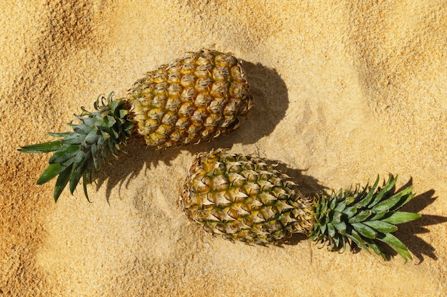 Ananas am Strand