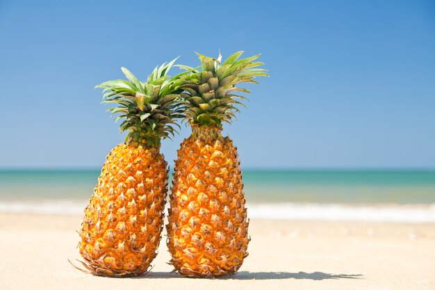 Ananas am Strand