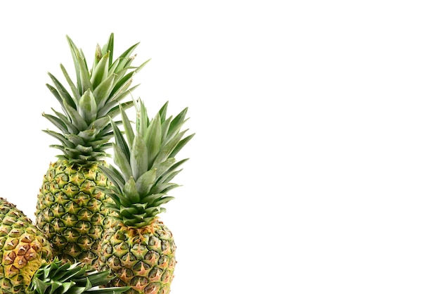 Ananas getrennt auf Weiß.