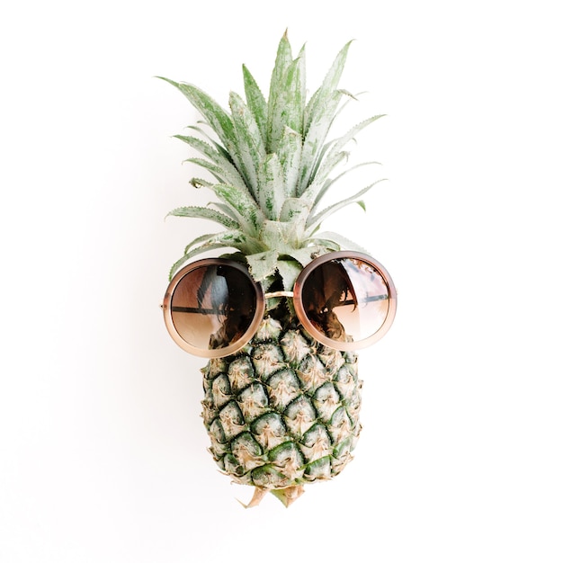 Ananas in Sonnenbrille