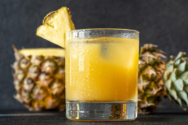 Ananas-Rum-Cocktail