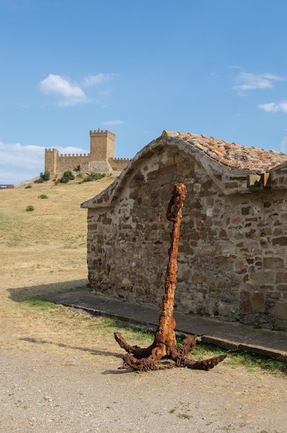 Ancla oxidada vieja de un shipx